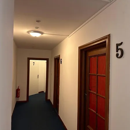 Bed and breakfast Genius Rooms- 24h Self Check-in