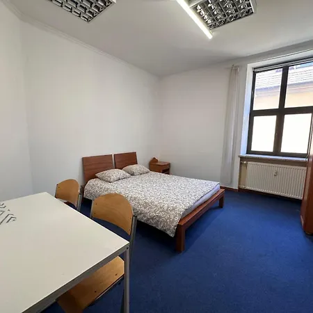 Bed and breakfast Genius Rooms- 24h Self Check-in *