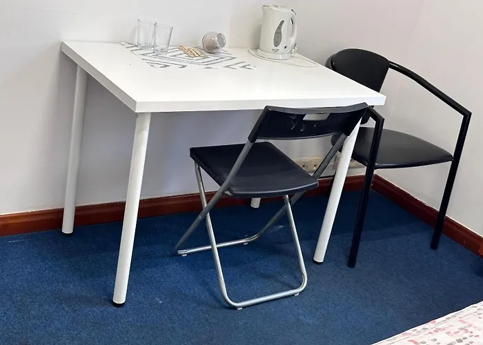 B&B Genius Rooms- 24h Self Check-in *