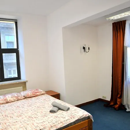 Genius Rooms- 24h Self Check-in פוזנן