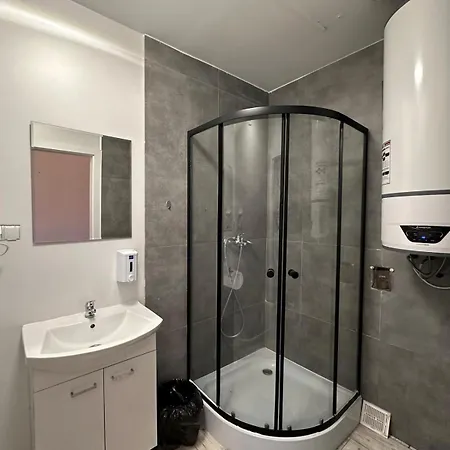 לינה וארוחת בוקר Genius Rooms- 24h Self Check-in פוזנן